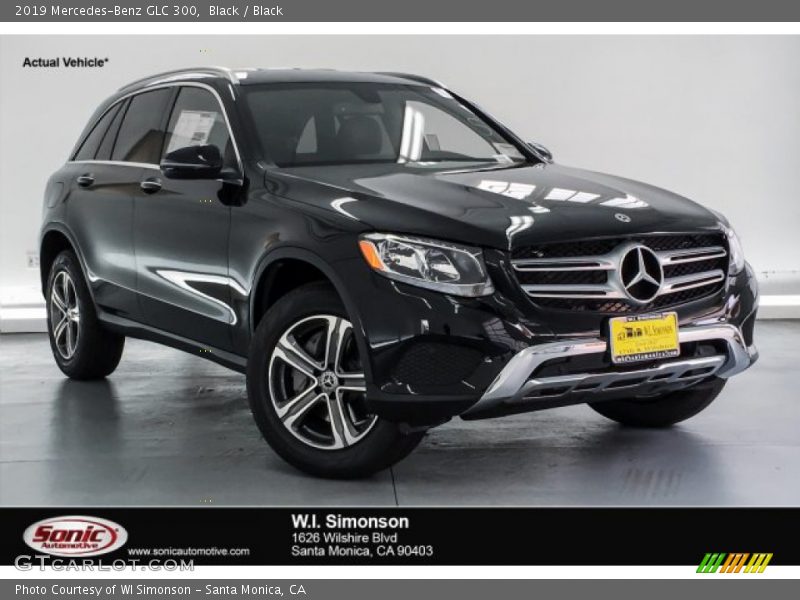 Black / Black 2019 Mercedes-Benz GLC 300
