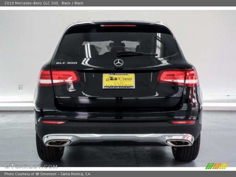 Black / Black 2019 Mercedes-Benz GLC 300