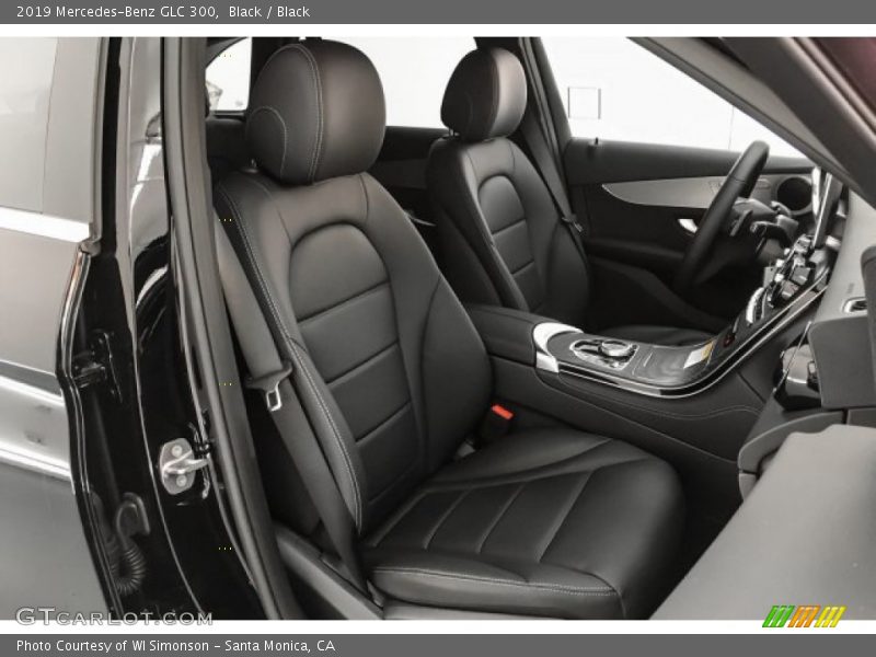 Black / Black 2019 Mercedes-Benz GLC 300