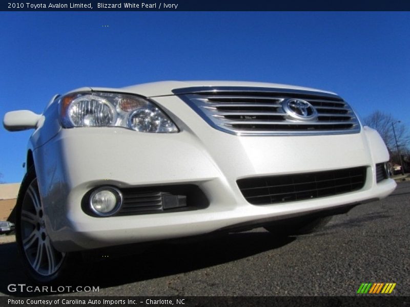 Blizzard White Pearl / Ivory 2010 Toyota Avalon Limited