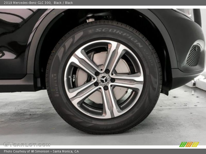 Black / Black 2019 Mercedes-Benz GLC 300