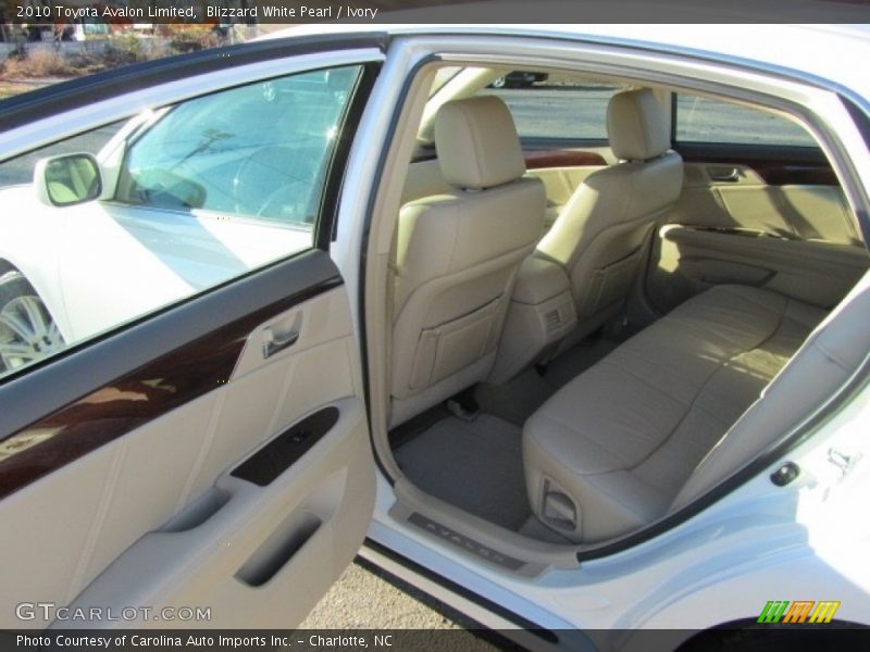 Blizzard White Pearl / Ivory 2010 Toyota Avalon Limited