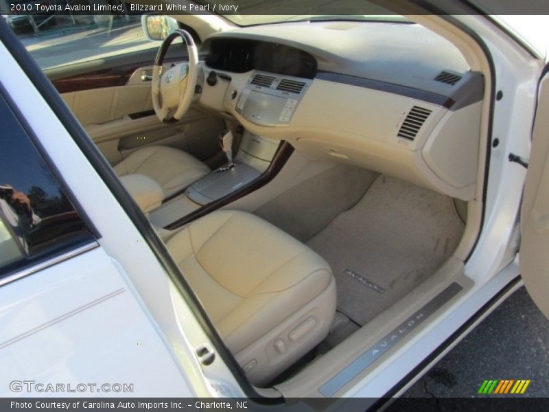 Blizzard White Pearl / Ivory 2010 Toyota Avalon Limited
