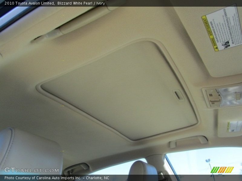 Blizzard White Pearl / Ivory 2010 Toyota Avalon Limited