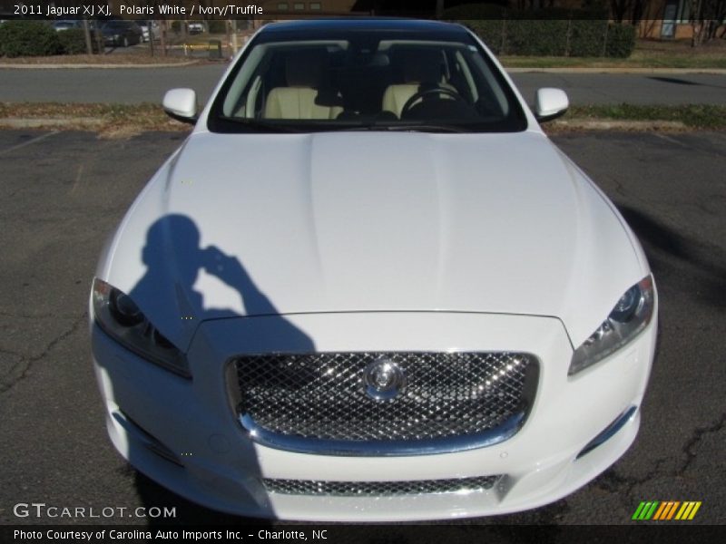 Polaris White / Ivory/Truffle 2011 Jaguar XJ XJ