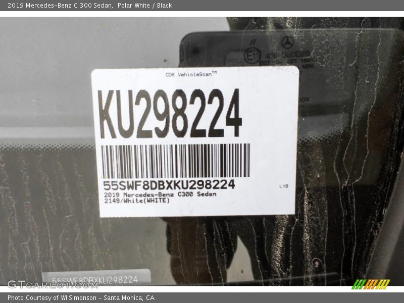 Polar White / Black 2019 Mercedes-Benz C 300 Sedan