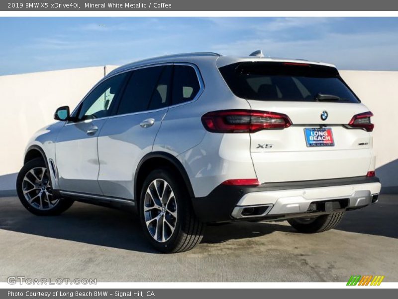 Mineral White Metallic / Coffee 2019 BMW X5 xDrive40i