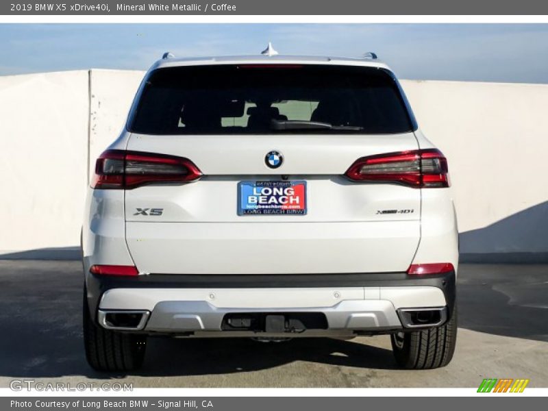 Mineral White Metallic / Coffee 2019 BMW X5 xDrive40i