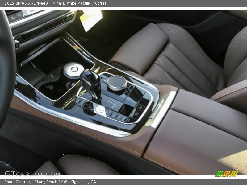 Mineral White Metallic / Coffee 2019 BMW X5 xDrive40i