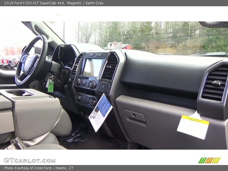Magnetic / Earth Gray 2019 Ford F150 XLT SuperCab 4x4