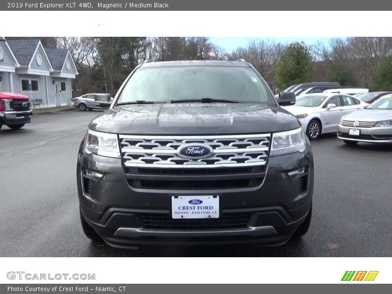 Magnetic / Medium Black 2019 Ford Explorer XLT 4WD