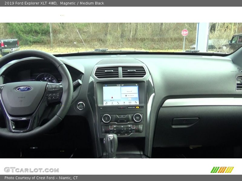 Magnetic / Medium Black 2019 Ford Explorer XLT 4WD