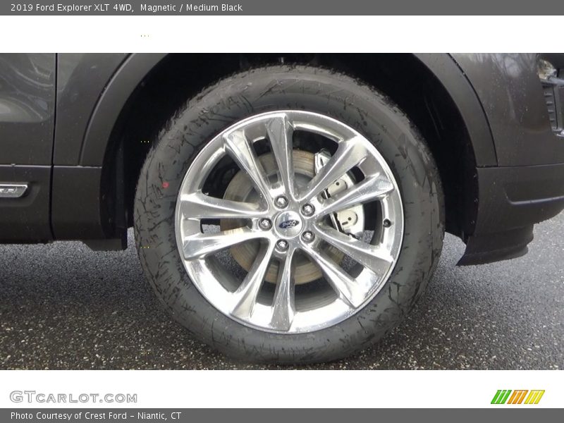 Magnetic / Medium Black 2019 Ford Explorer XLT 4WD