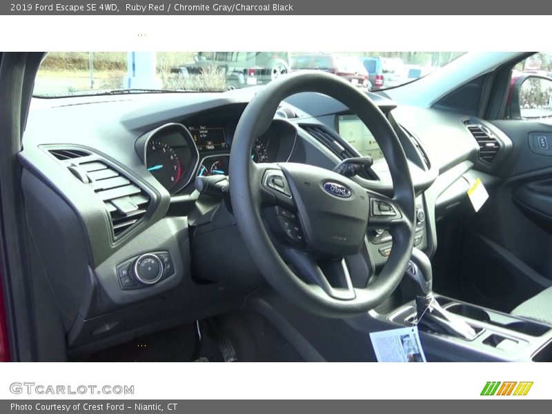 Ruby Red / Chromite Gray/Charcoal Black 2019 Ford Escape SE 4WD