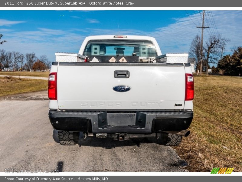 Oxford White / Steel Gray 2011 Ford F250 Super Duty XL SuperCab 4x4