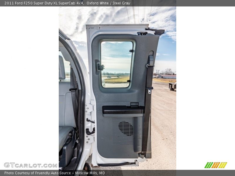 Oxford White / Steel Gray 2011 Ford F250 Super Duty XL SuperCab 4x4
