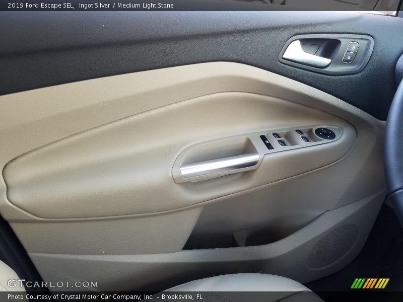 Ingot Silver / Medium Light Stone 2019 Ford Escape SEL