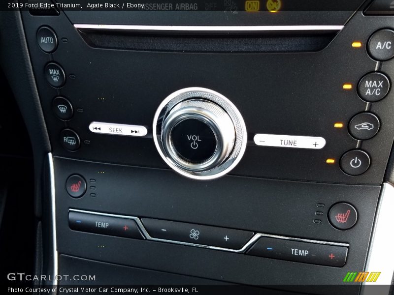 Agate Black / Ebony 2019 Ford Edge Titanium