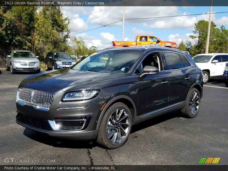 Front 3/4 View of 2019 Nautilus Reserve