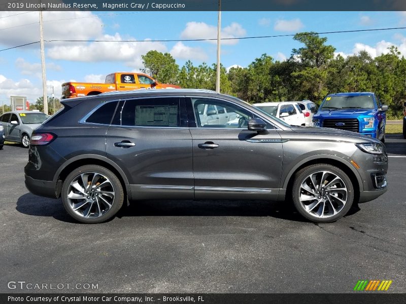 Magnetic Gray / Cappuccino 2019 Lincoln Nautilus Reserve