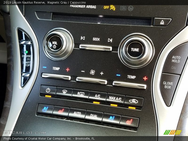 Magnetic Gray / Cappuccino 2019 Lincoln Nautilus Reserve