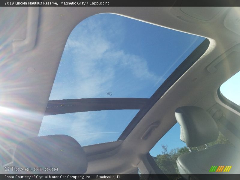 Magnetic Gray / Cappuccino 2019 Lincoln Nautilus Reserve