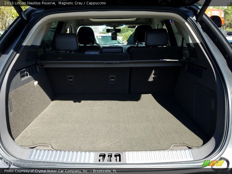 Magnetic Gray / Cappuccino 2019 Lincoln Nautilus Reserve