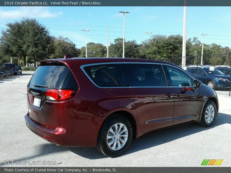 Velvet Red Pearl / Black/Alloy 2019 Chrysler Pacifica LX