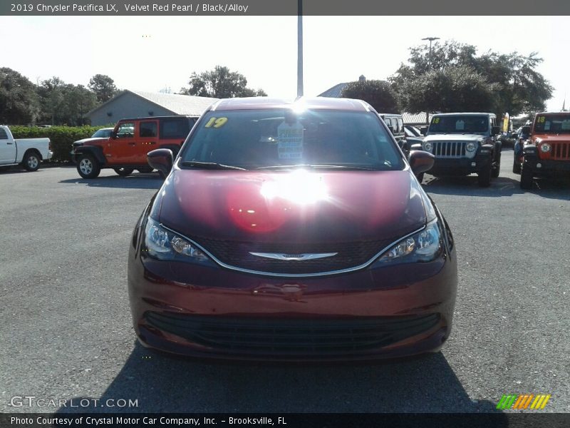 Velvet Red Pearl / Black/Alloy 2019 Chrysler Pacifica LX