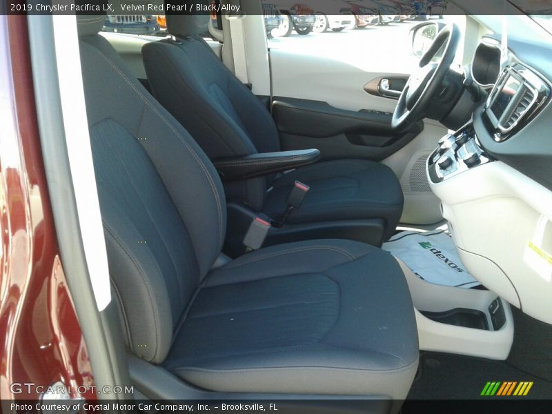 Velvet Red Pearl / Black/Alloy 2019 Chrysler Pacifica LX