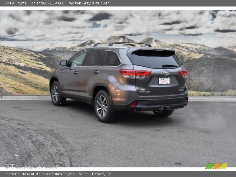 Predawn Gray Mica / Ash 2019 Toyota Highlander XLE AWD