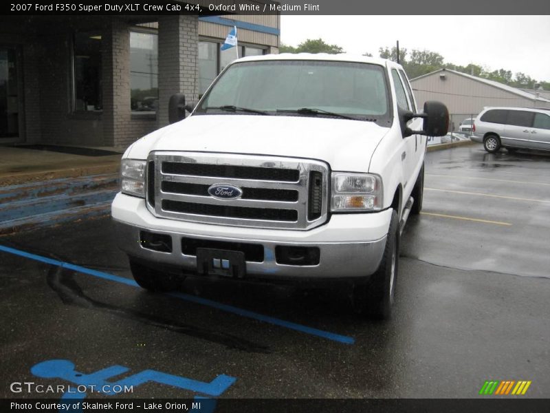 Oxford White / Medium Flint 2007 Ford F350 Super Duty XLT Crew Cab 4x4