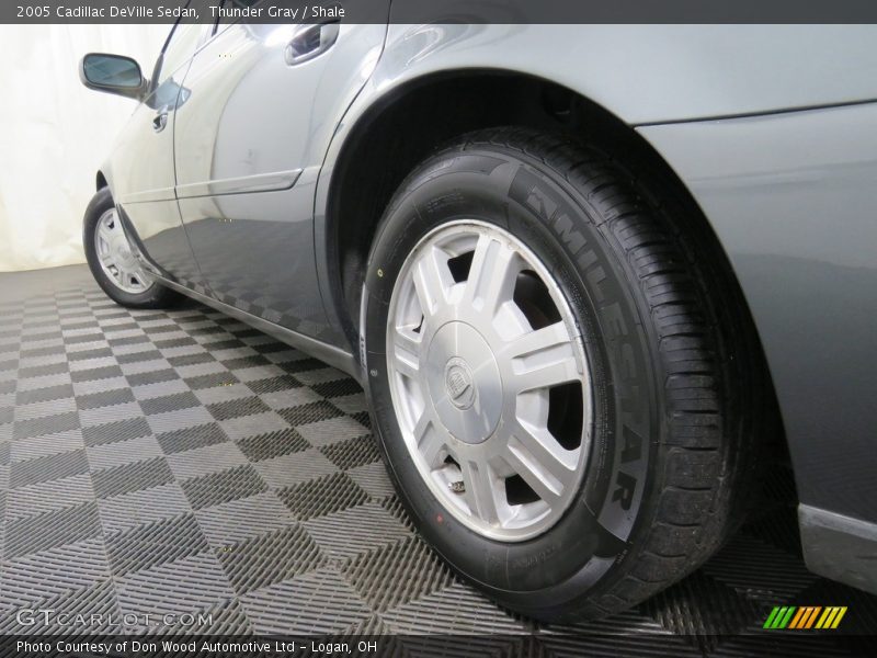 Thunder Gray / Shale 2005 Cadillac DeVille Sedan