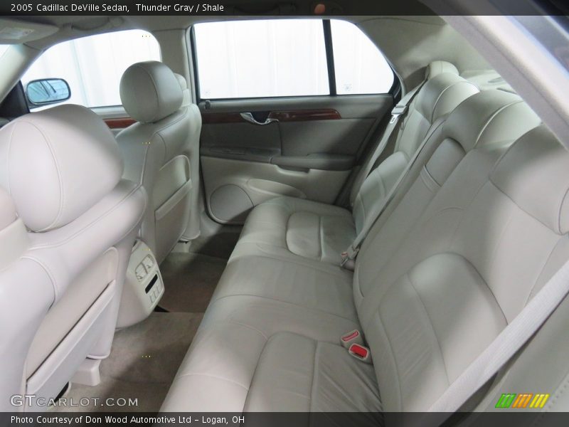 Thunder Gray / Shale 2005 Cadillac DeVille Sedan