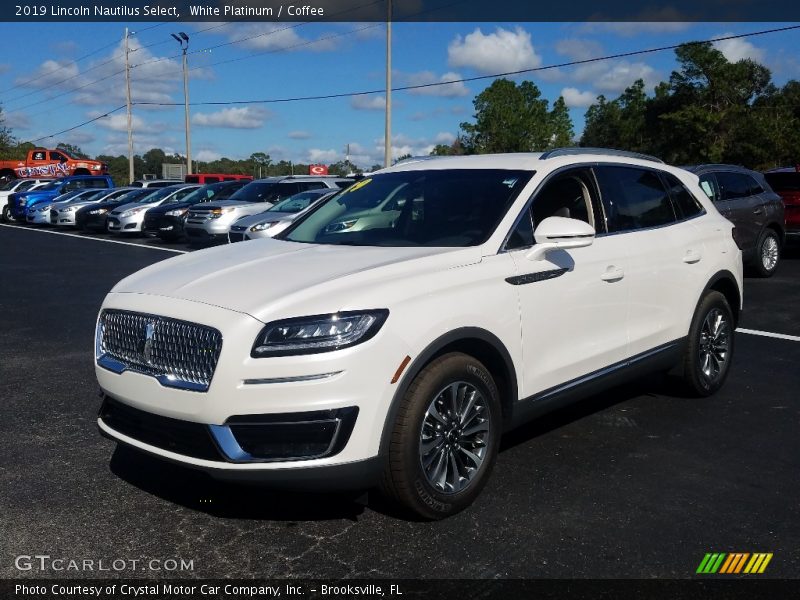 White Platinum / Coffee 2019 Lincoln Nautilus Select