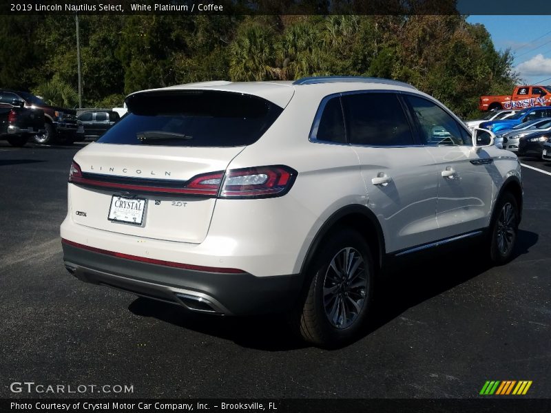 White Platinum / Coffee 2019 Lincoln Nautilus Select