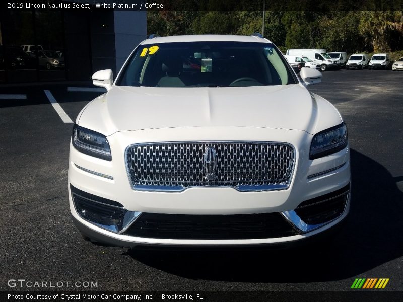 White Platinum / Coffee 2019 Lincoln Nautilus Select