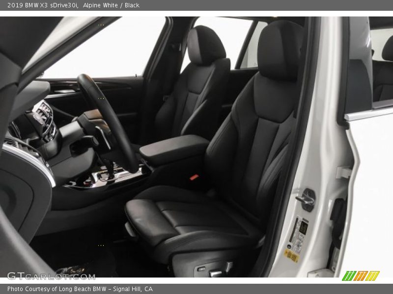 Alpine White / Black 2019 BMW X3 sDrive30i