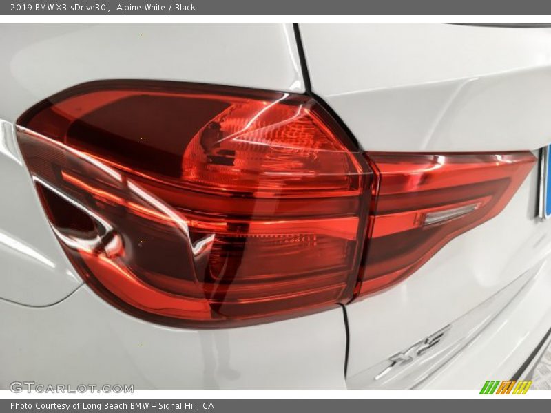 Alpine White / Black 2019 BMW X3 sDrive30i