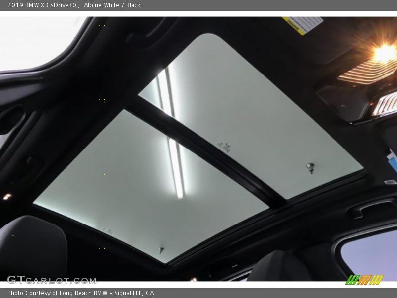 Alpine White / Black 2019 BMW X3 sDrive30i