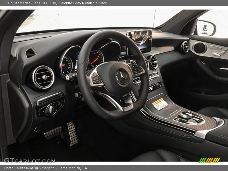 Selenite Grey Metallic / Black 2019 Mercedes-Benz GLC 300