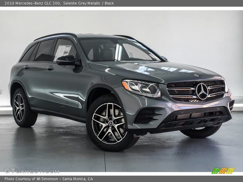 Selenite Grey Metallic / Black 2019 Mercedes-Benz GLC 300