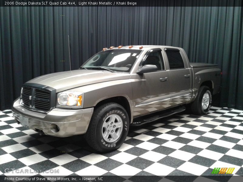 Light Khaki Metallic / Khaki Beige 2006 Dodge Dakota SLT Quad Cab 4x4