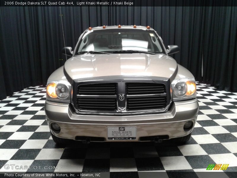 Light Khaki Metallic / Khaki Beige 2006 Dodge Dakota SLT Quad Cab 4x4
