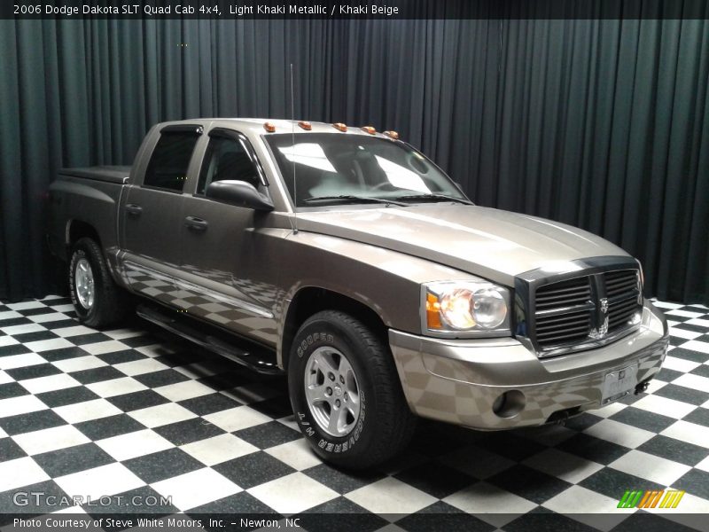 Light Khaki Metallic / Khaki Beige 2006 Dodge Dakota SLT Quad Cab 4x4