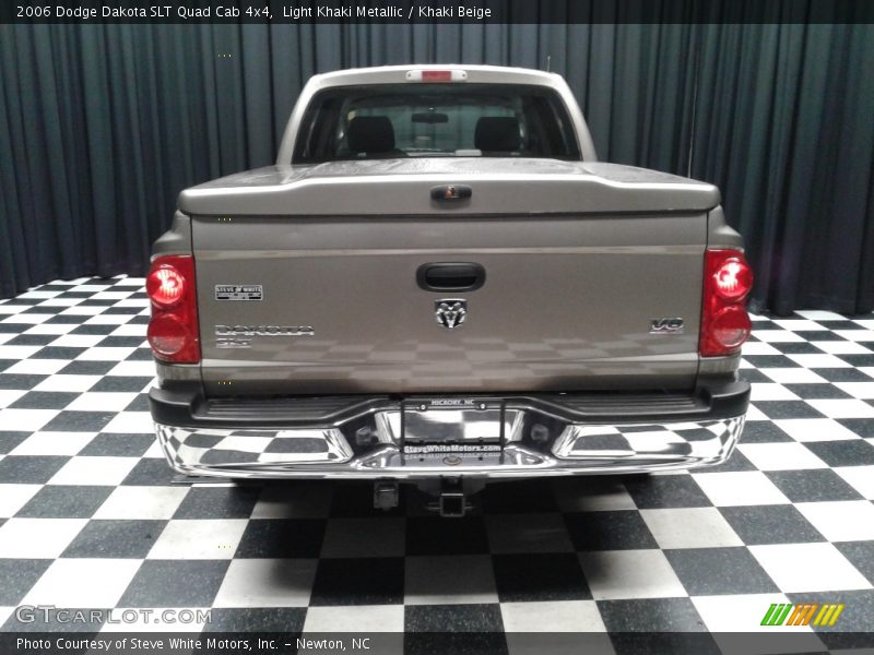 Light Khaki Metallic / Khaki Beige 2006 Dodge Dakota SLT Quad Cab 4x4