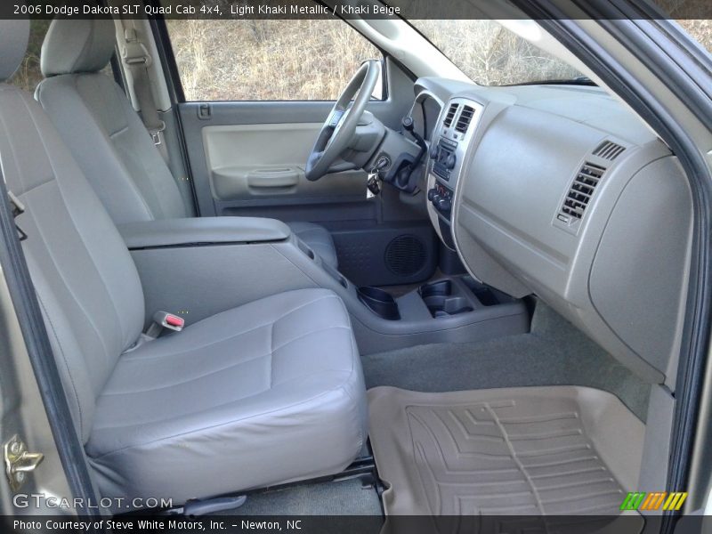 Light Khaki Metallic / Khaki Beige 2006 Dodge Dakota SLT Quad Cab 4x4