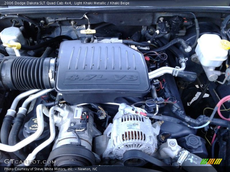 Light Khaki Metallic / Khaki Beige 2006 Dodge Dakota SLT Quad Cab 4x4