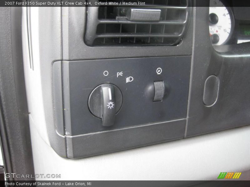 Oxford White / Medium Flint 2007 Ford F350 Super Duty XLT Crew Cab 4x4
