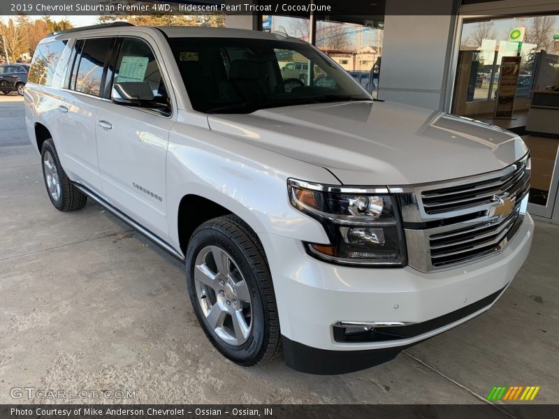 Iridescent Pearl Tricoat / Cocoa/Dune 2019 Chevrolet Suburban Premier 4WD